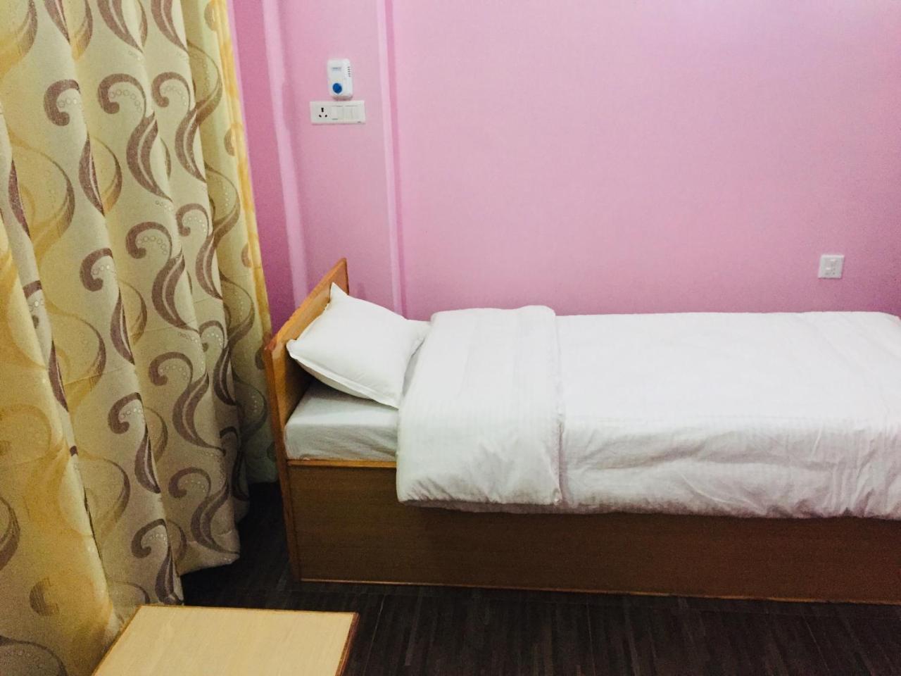 Obey Guest House Pokhara Dış mekan fotoğraf